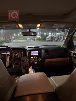Toyota Sequoia